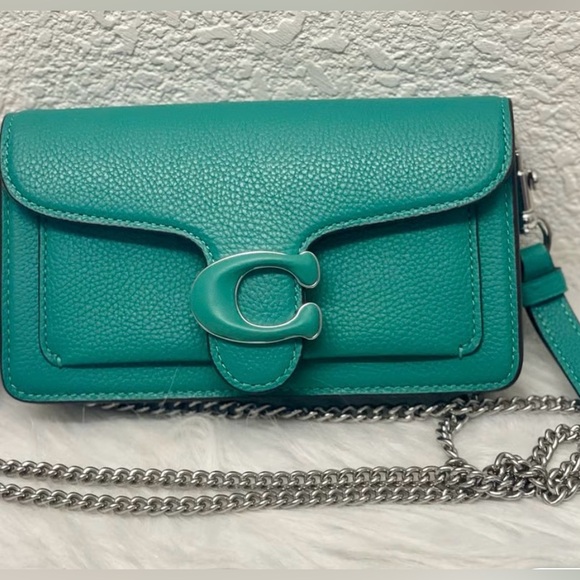 Coach - Picture 3 of 5